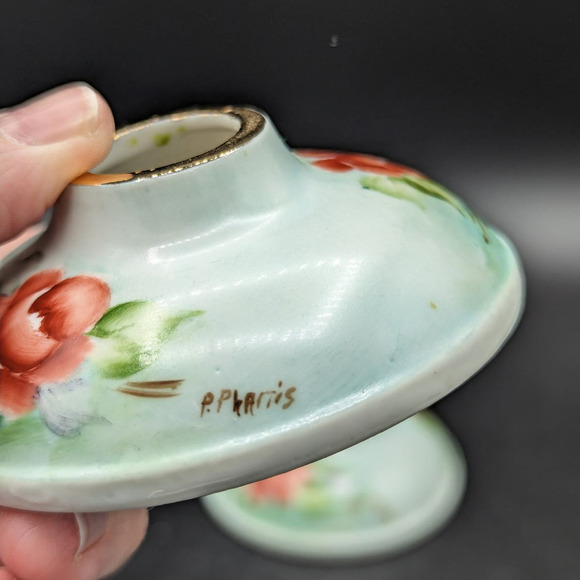 Vintage Porcelain Hand Painted Red And Pink Roses Candlestick Holders Signed - Picture 7 of 16